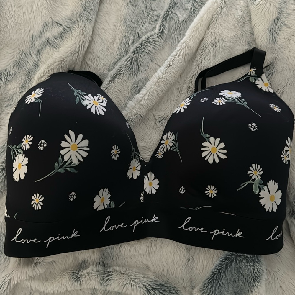 Victoria’s Secret Love Pink sports bra. Size 34DD